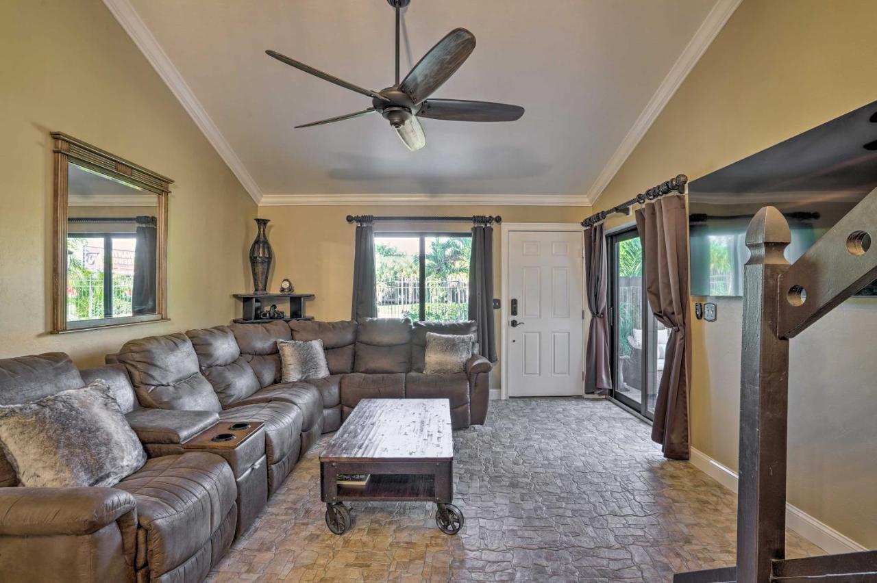 Chic Fort Myers Escape With Community Perks! Экстерьер фото